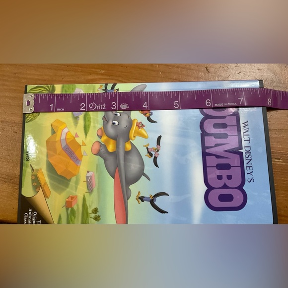 Disney: Dumbo hardcover small notebook replicate an old VHS  tape of the movie. - Picture 6 of 7